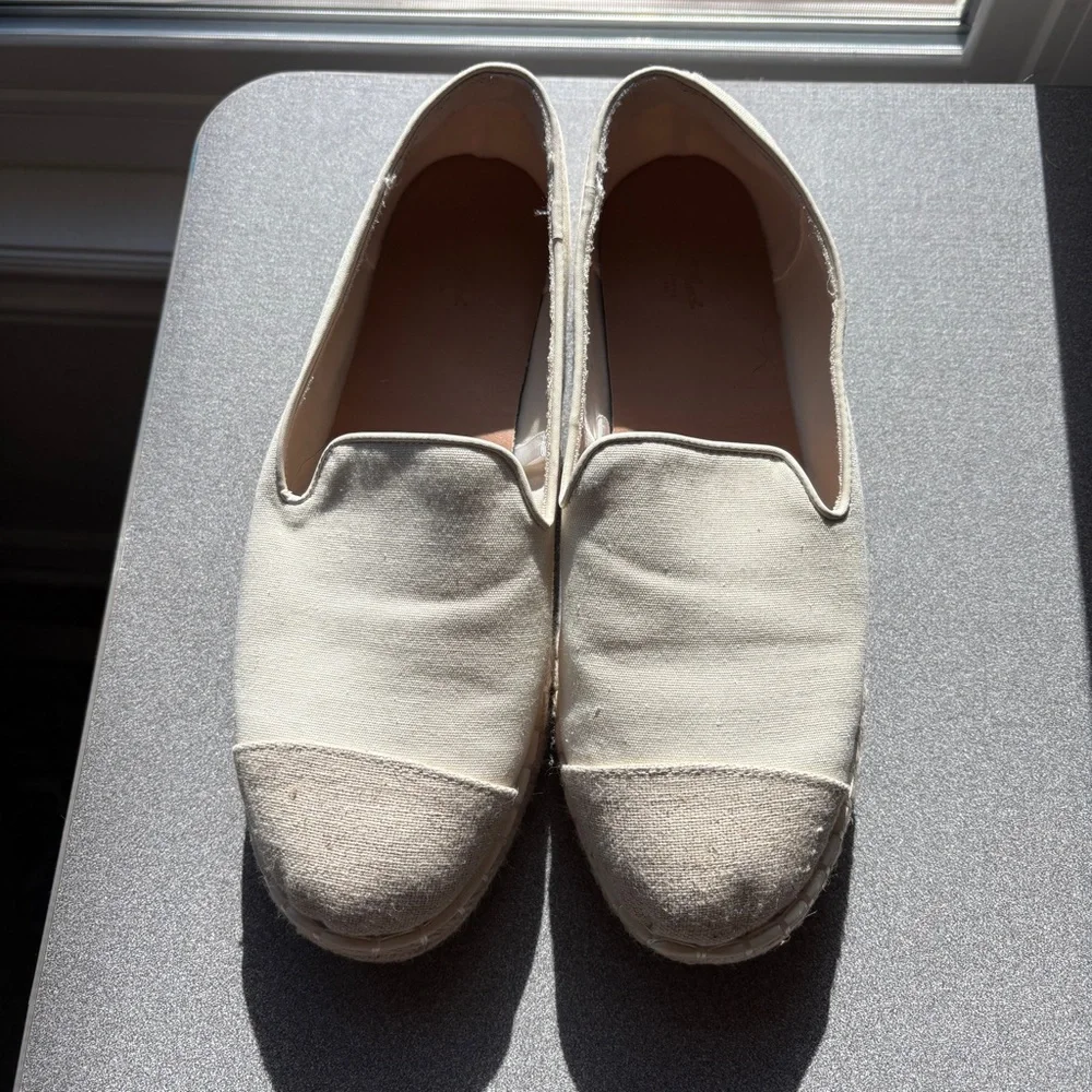 Universal Thread Beige Slip-On Woven Flats Espadrille 9.5